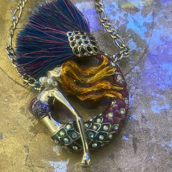 Betsy Johnson mermaid necklace - Picture 2 of 3